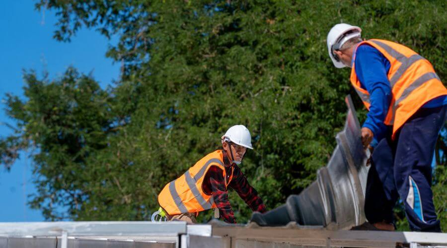 Roof repair in Bluffton, AR